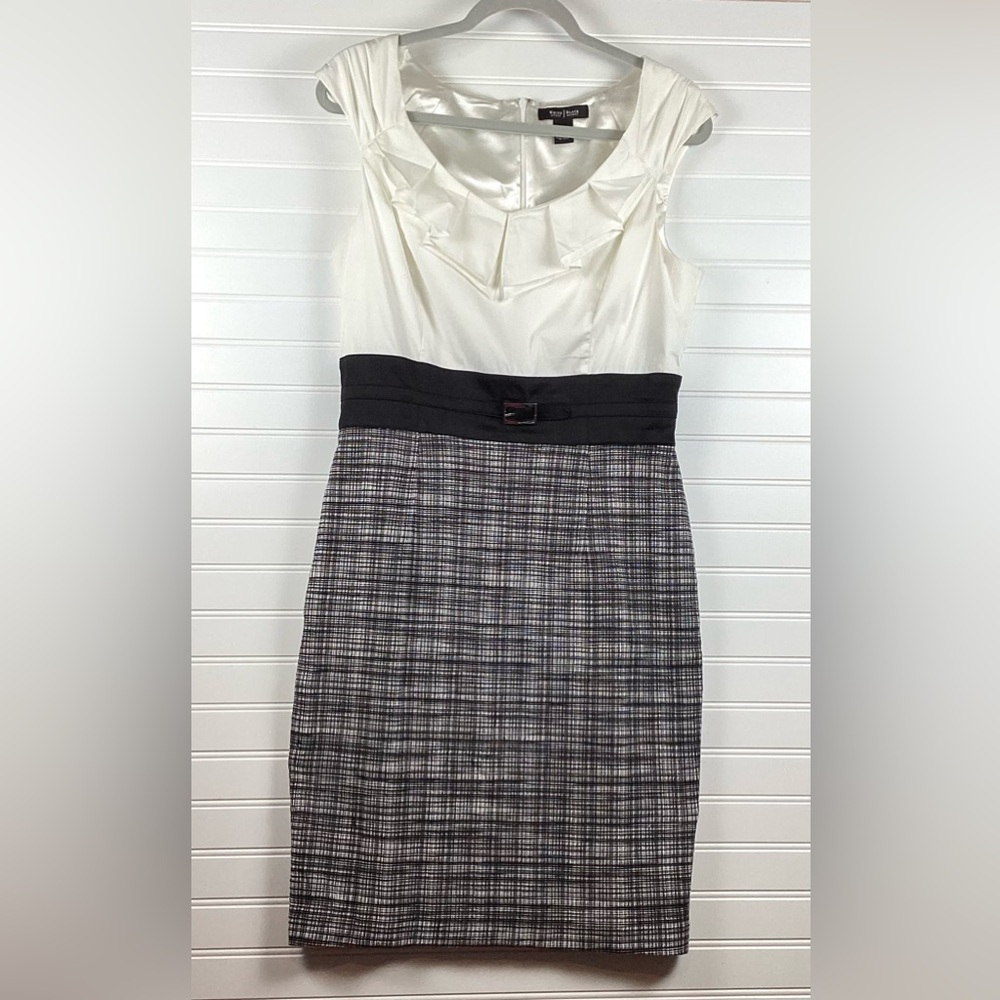 White House Black Market Ruffle neckline black belt midi Bodycon dress Size 10